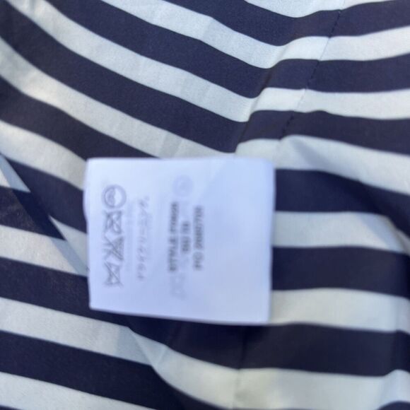 J. CREW Rhodes Navy Blue Blazer 100% Linen Nautical Crest Gold Buttons Size 6 - Picture 15 of 16